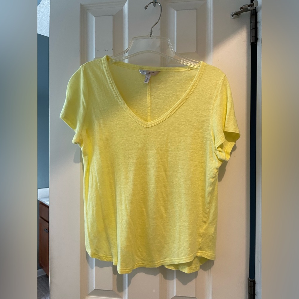 Banana Republic t shirt